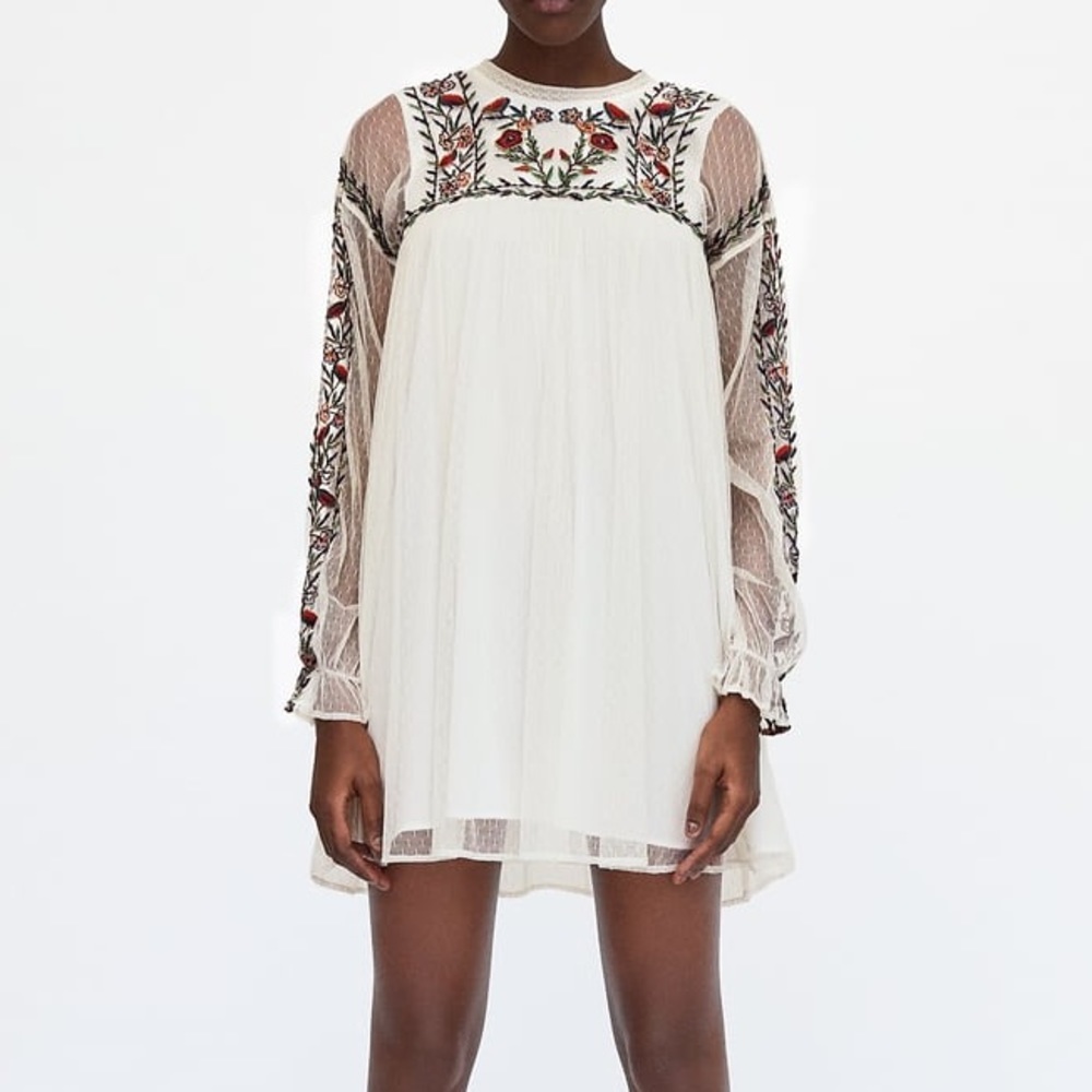 ZARA EMBROIDERED PLUMETIS DRESS WITH POM POMS BRAND NEW WITH TAGS SIZE SMALL